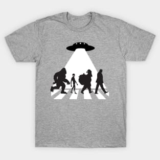 Bigfoot, Aliens, Flying Saucer and Trump T-Shirt